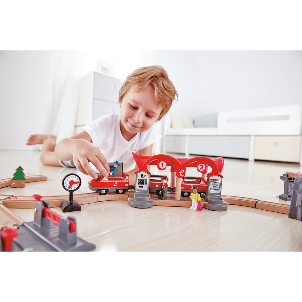 Hape - Bustling City Track Set. Trains