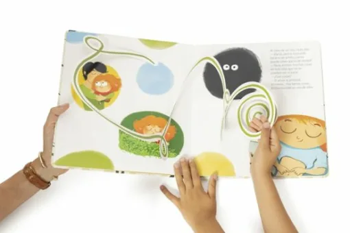 Cuento El Hilo Invisible Pop Up - Imagen 3